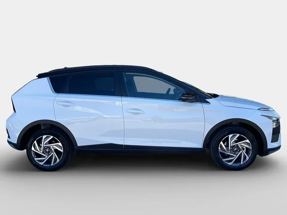Hyundai Bayon photo 3
