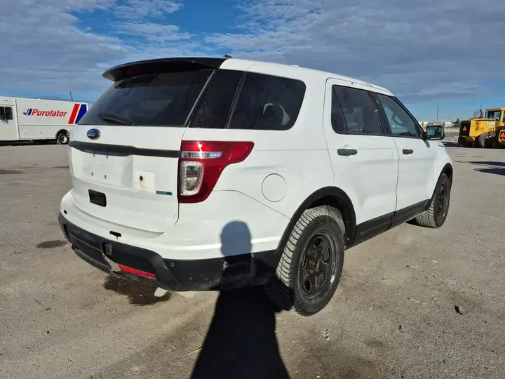 Ford Explorer 2014 photo 5