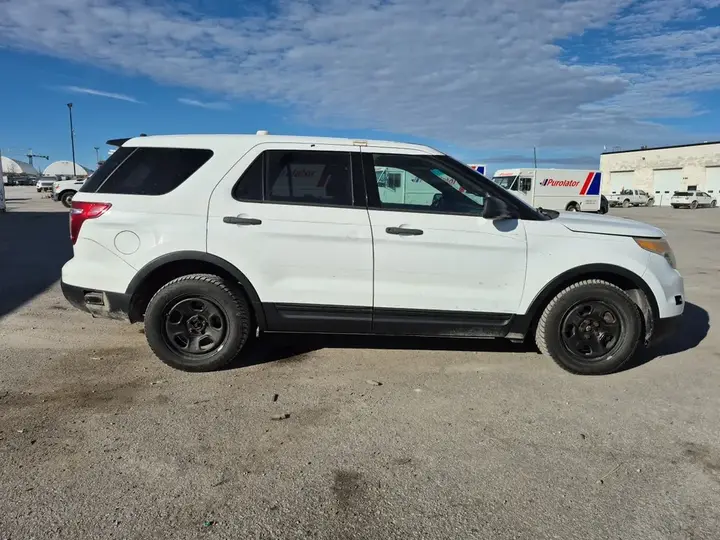 Ford Explorer 2014 photo 4