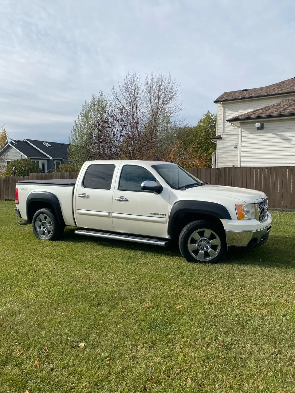 GMC Sierra 1500 2010 photo 3