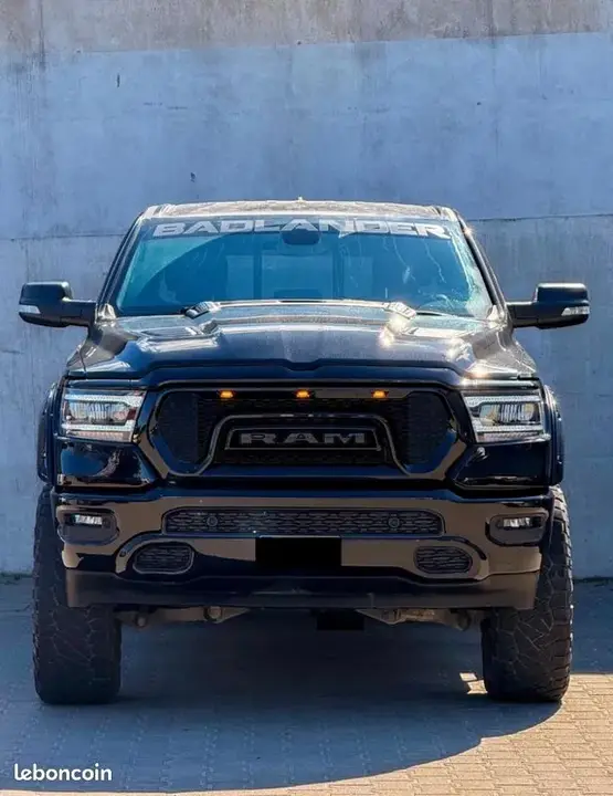 Dodge Ram 1500 2022 photo 2