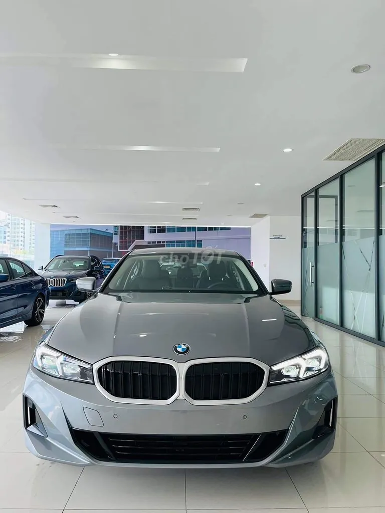 BMW 320I