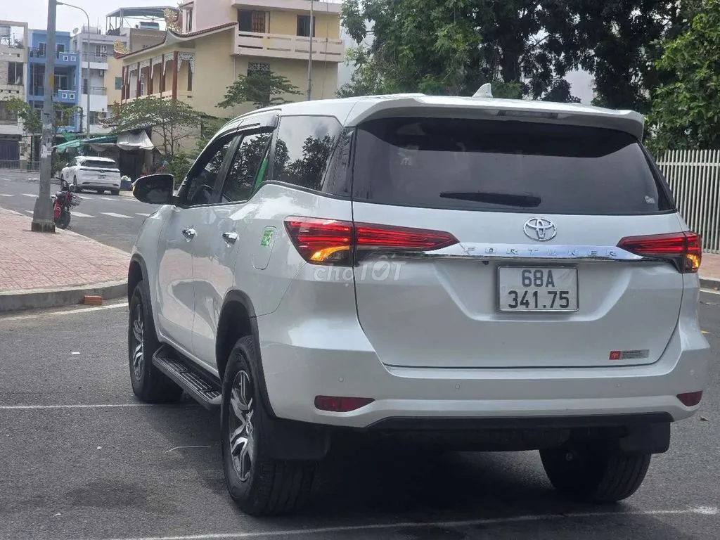 Toyota Fortuner 2024 photo 5
