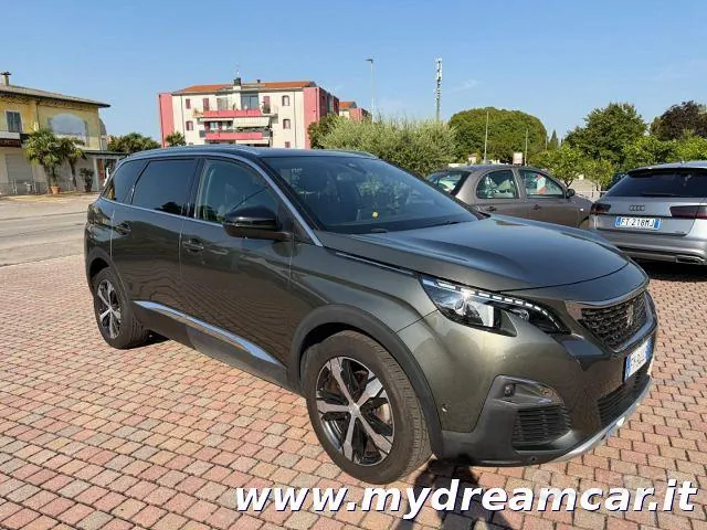 Peugeot 5008 2018 photo 3