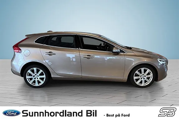 Volvo V40 2016 photo 4