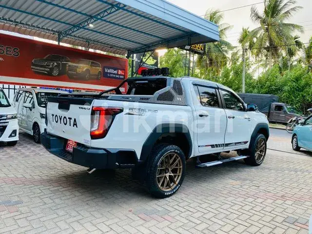 Toyota Hilux 2026 photo 5