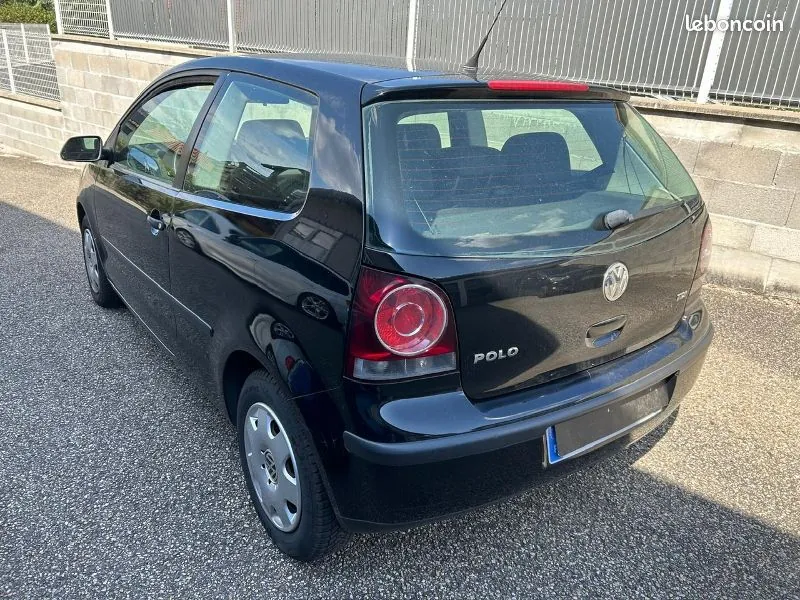 Volkswagen Polo 2009 photo 4