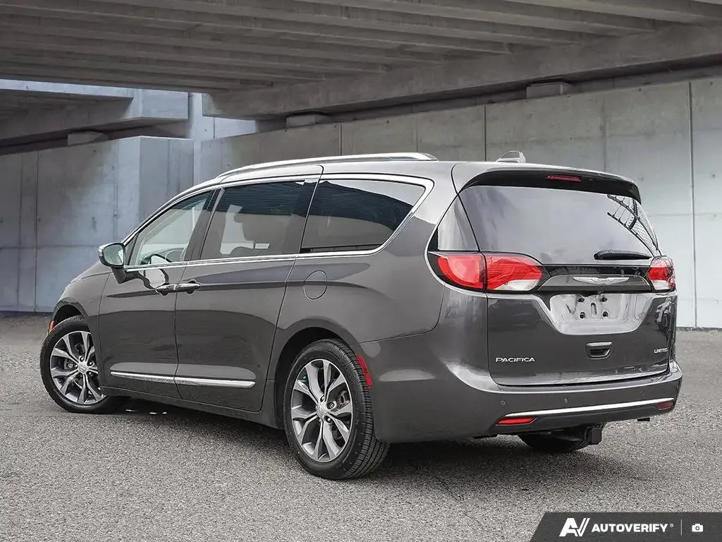 Chrysler Pacifica 2017 photo 5