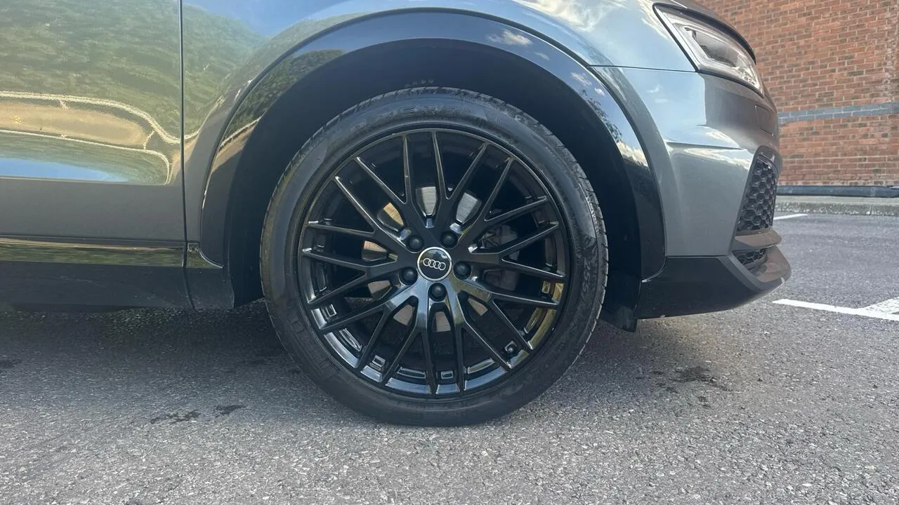 Audi Q3 2018 photo 5