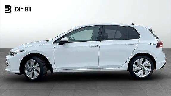 Volkswagen Golf I 2026 photo 3