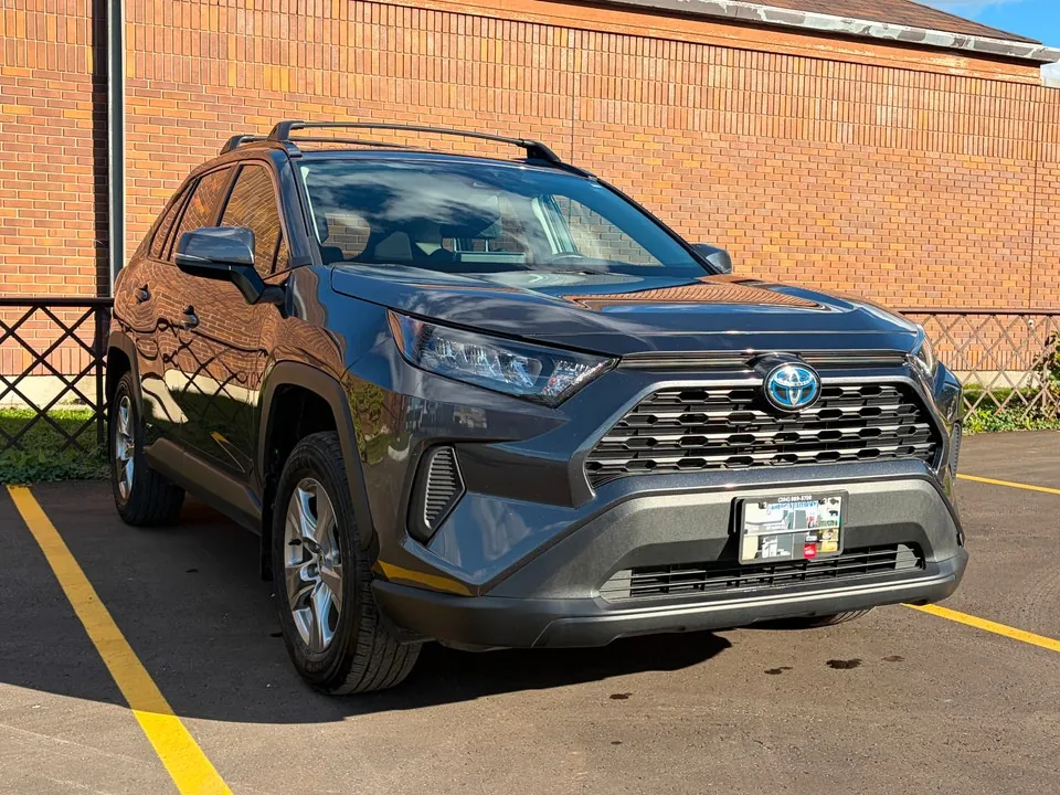 Toyota Rav4 2024 photo 3