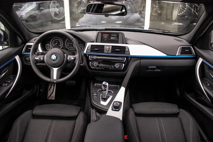BMW 3-Serie 2019 photo 3