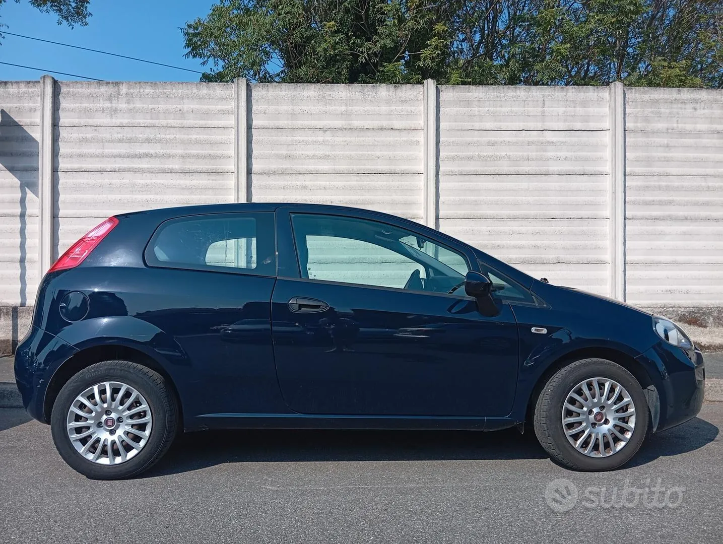 Fiat Punto 2015 photo 4