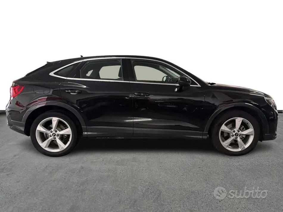 Audi Q3 2021 photo 3