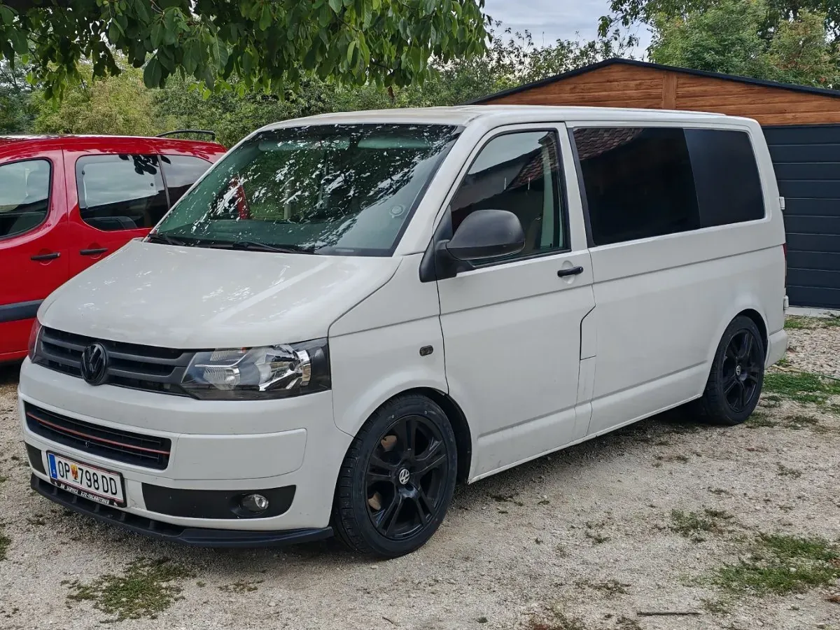 Volkswagen T5 2011 photo 3
