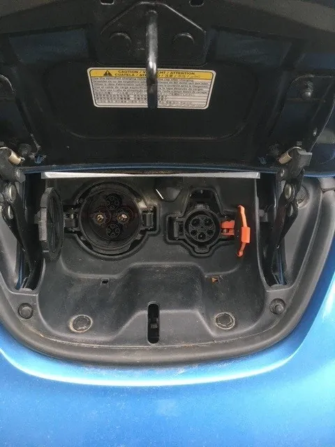 Nissan Leaf 2014 photo 3