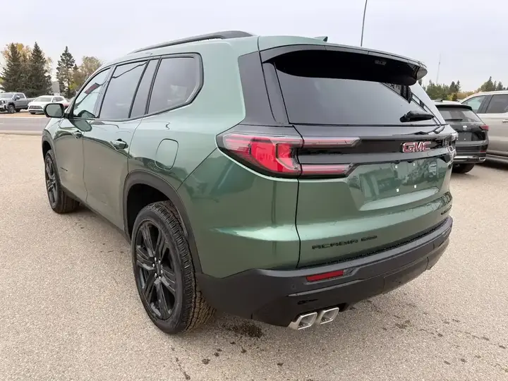 GMC Acadia 2027 photo 5