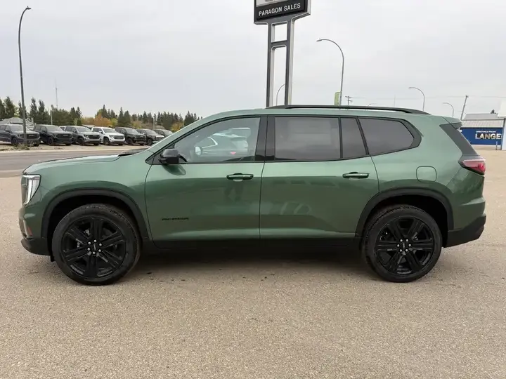 GMC Acadia 2027 photo 4