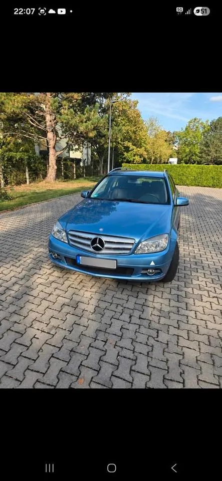 Mercedes-Benz C220