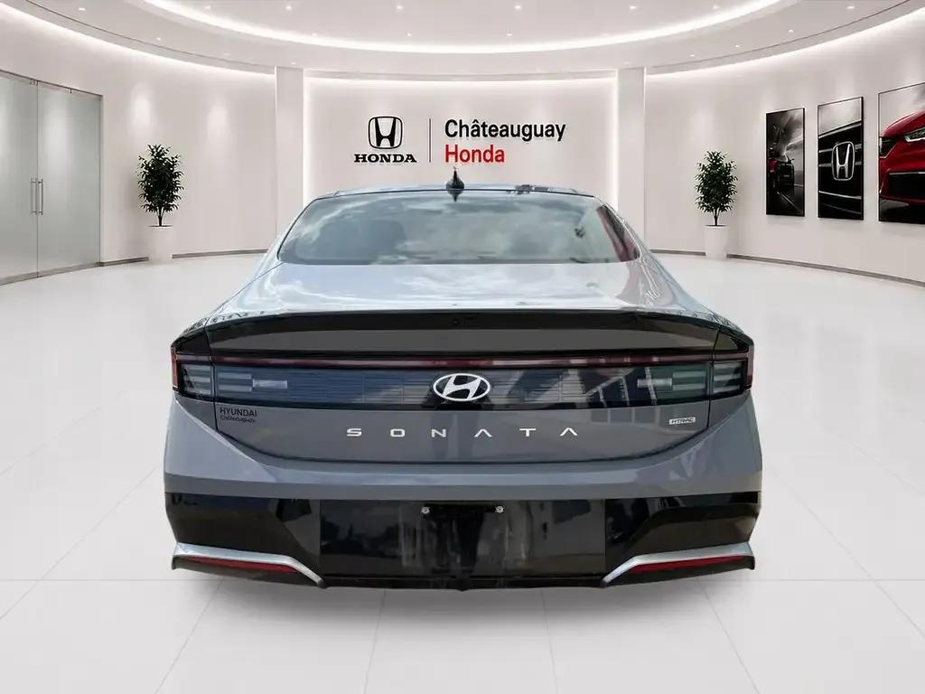 Hyundai Sonata 2025 photo 4