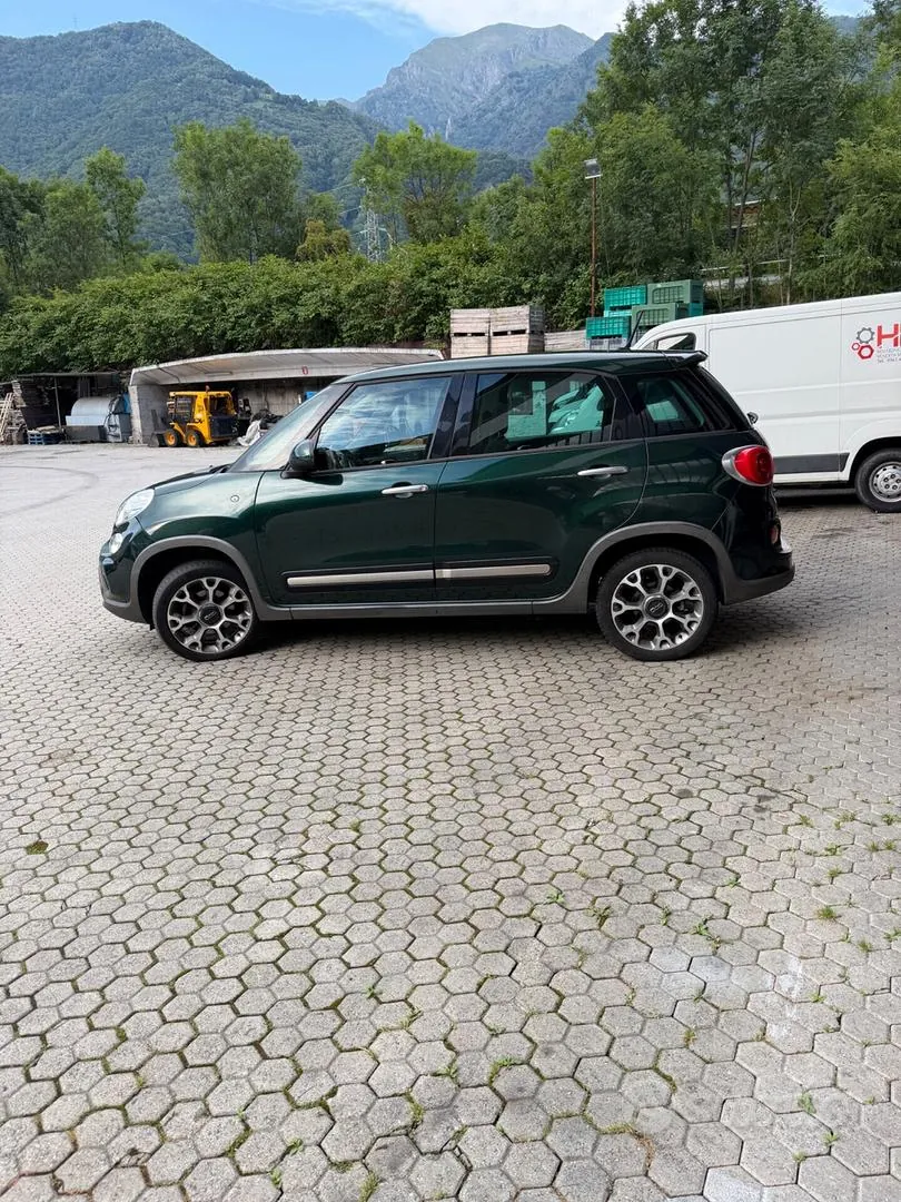 Fiat 500L 2013 photo 2