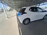 Toyota Yaris 2023 photo 3