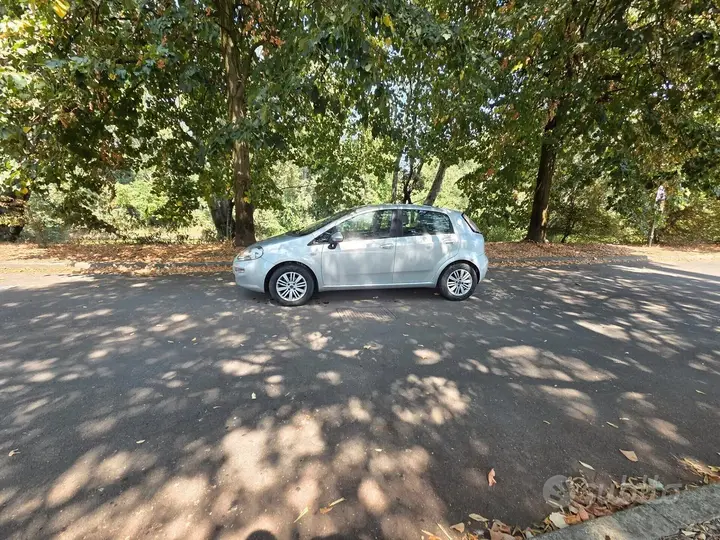 Fiat Punto 2015 photo 5