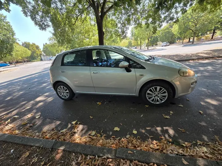 Fiat Punto 2015 photo 3