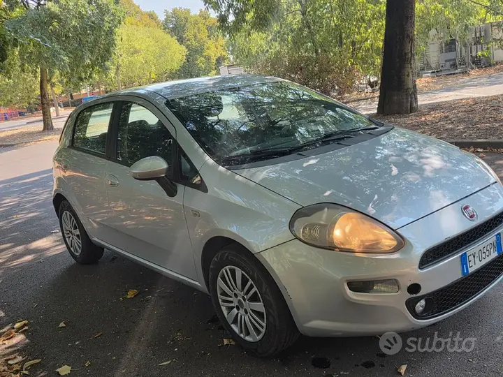 Fiat Punto 2015 photo 2