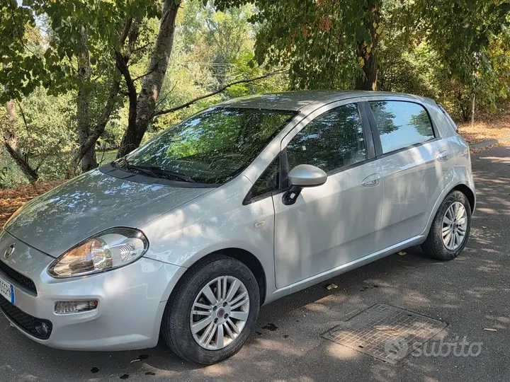 Fiat Punto 2015 photo 4