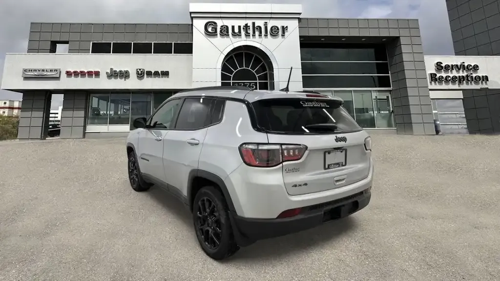 Jeep Compass 2025 photo 4