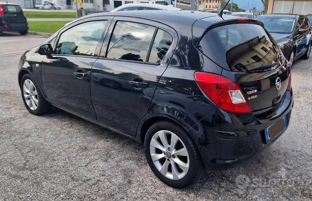 Opel Corsa 2013 photo 4