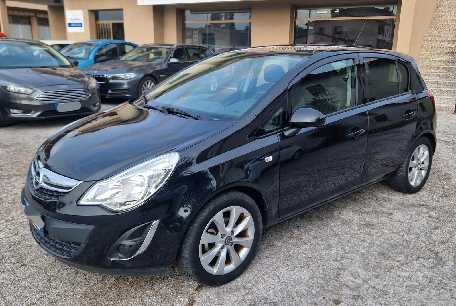 Opel Corsa 2013 photo 2