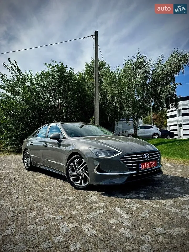 Hyundai Sonata