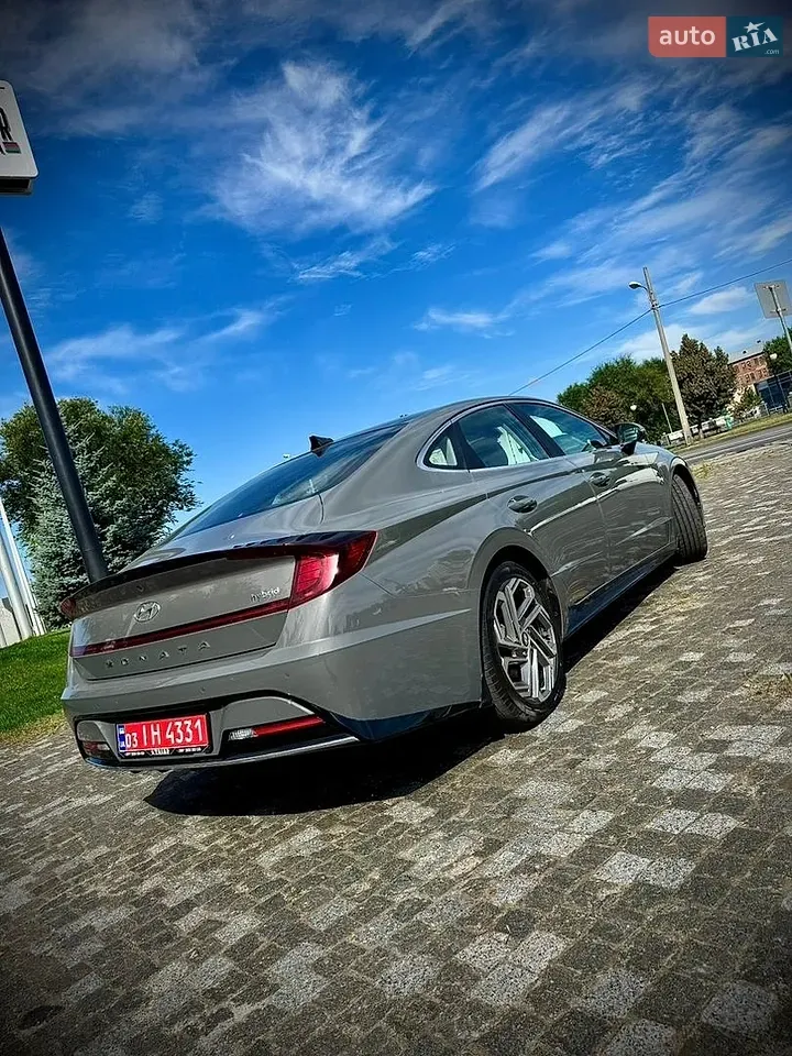 Hyundai Sonata 2021 photo 2