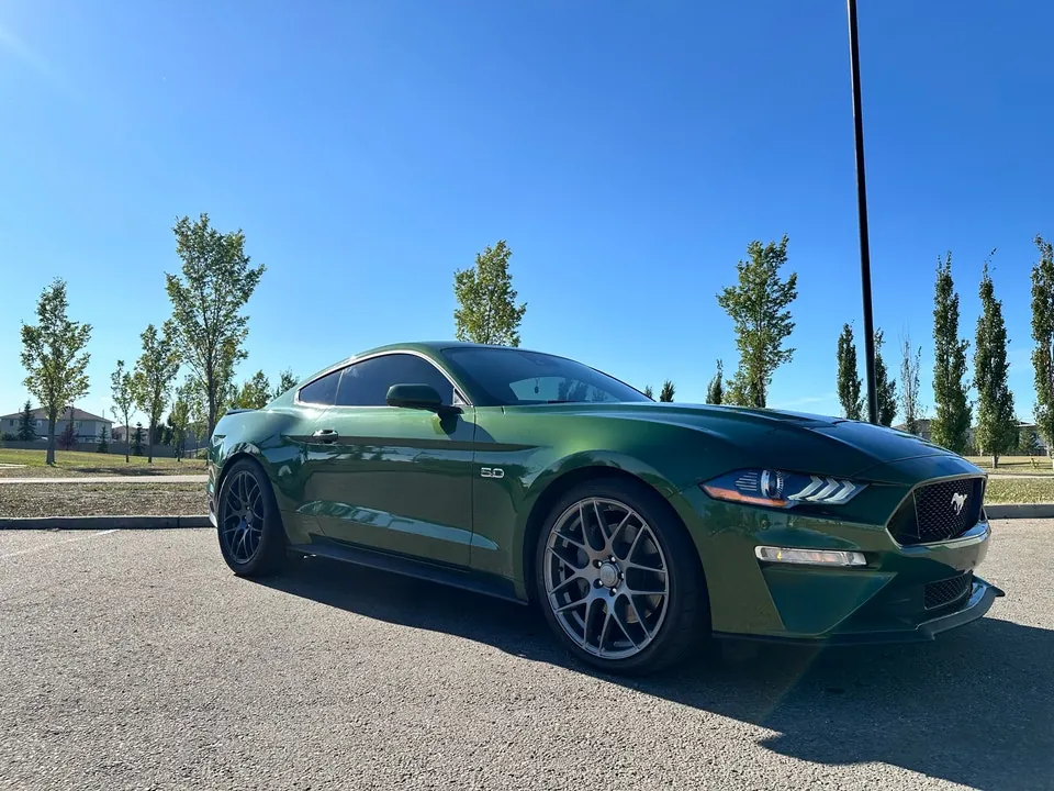 Ford Mustang 2023 photo 2