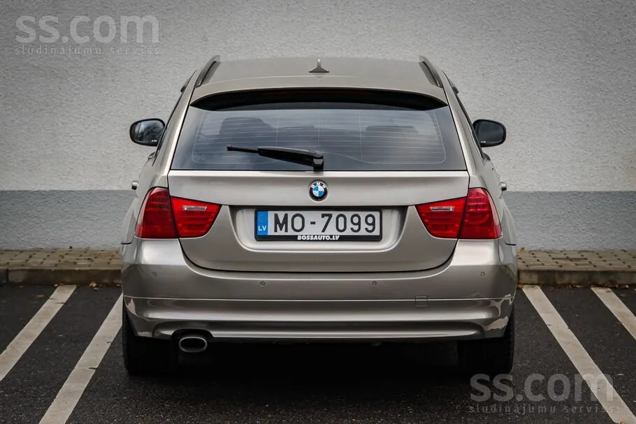 BMW 320D 2010 photo 5