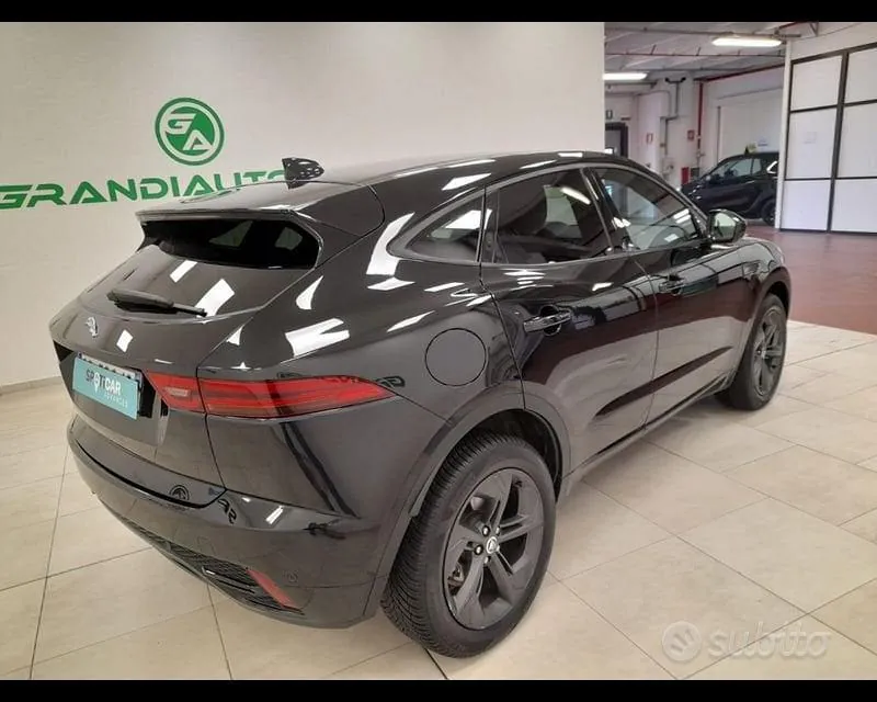 Jaguar E-Pace 2023 photo 4