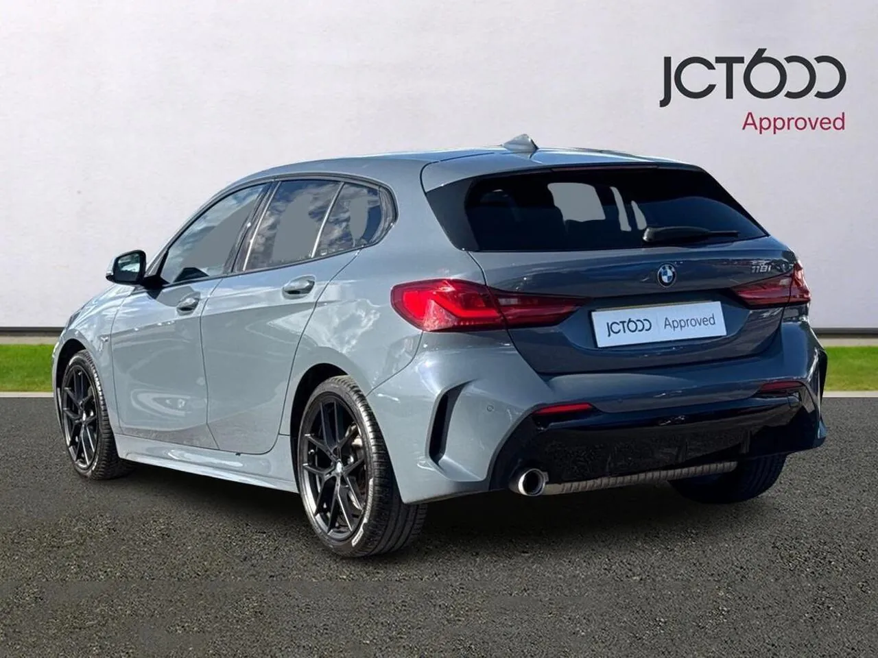BMW 1 Series 2020 photo 3