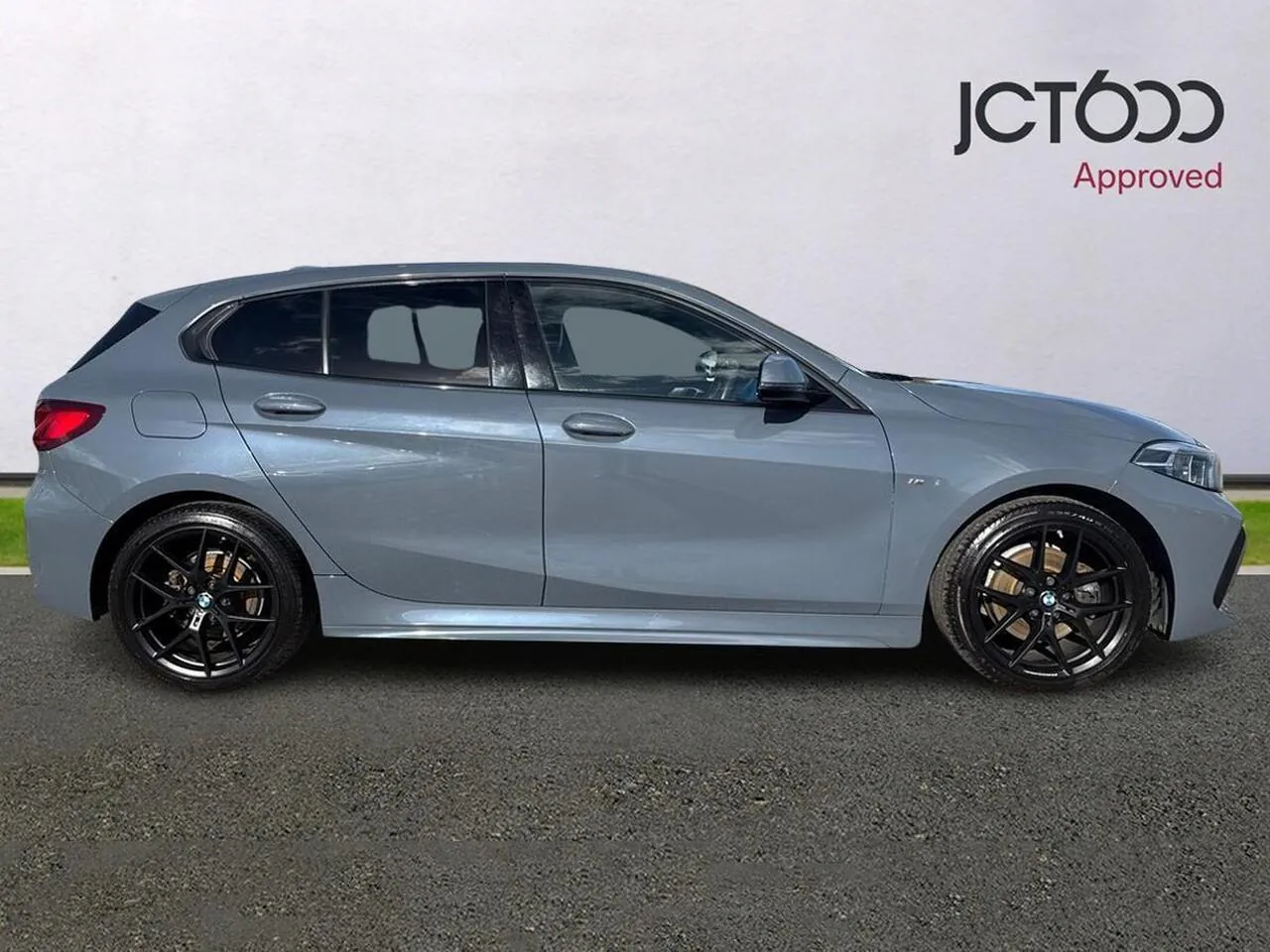 BMW 1 Series 2020 photo 4