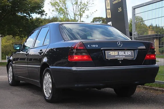 Mercedes-Benz C180 1998 photo 3