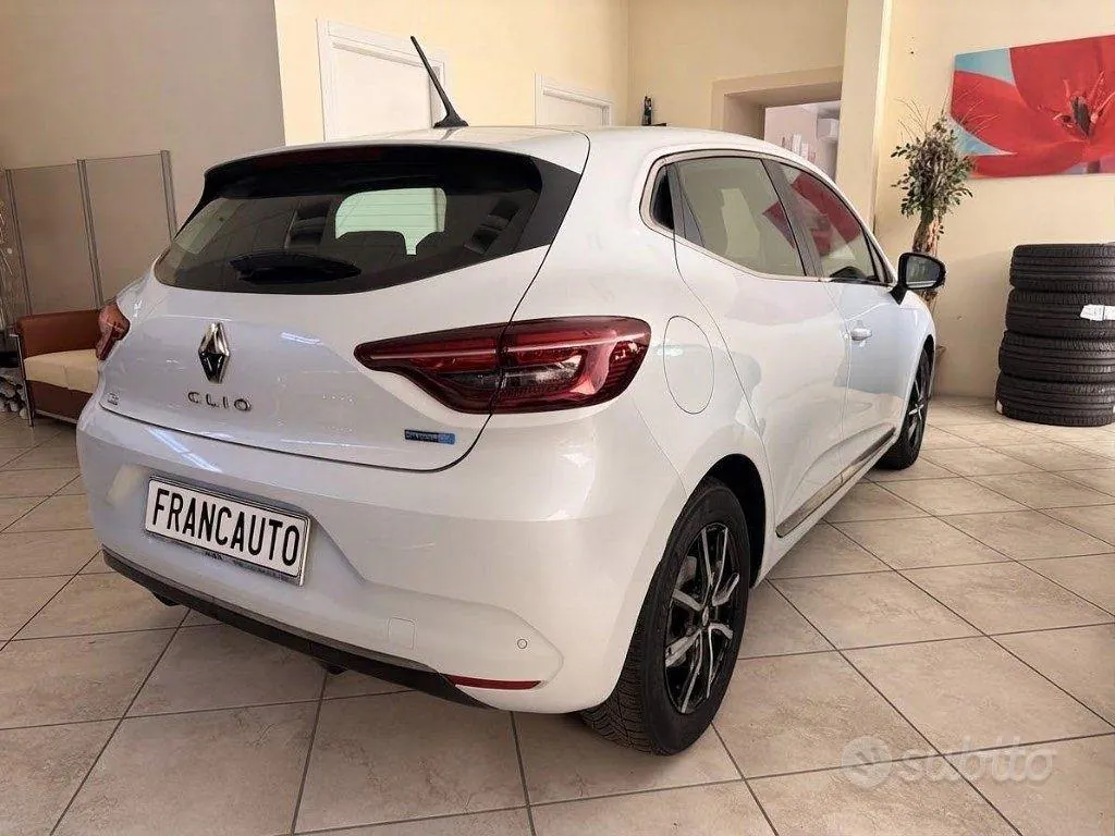 Renault Clio 2023 photo 4