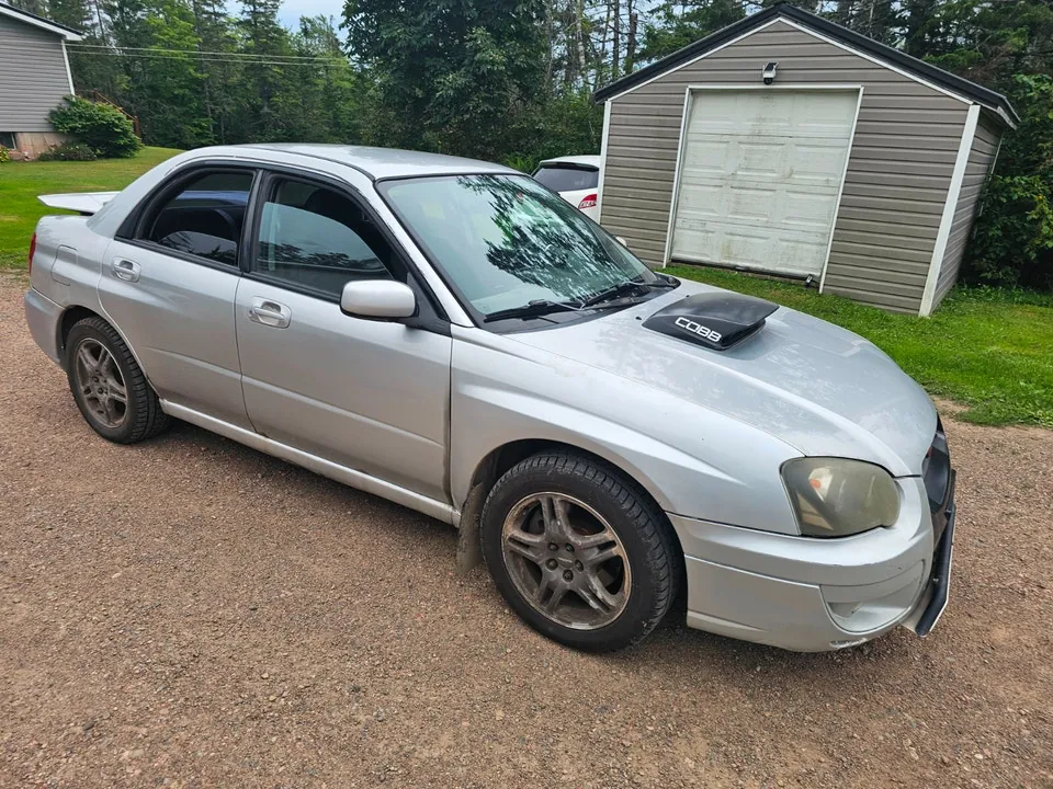 Subaru Wrx 2004 photo 2