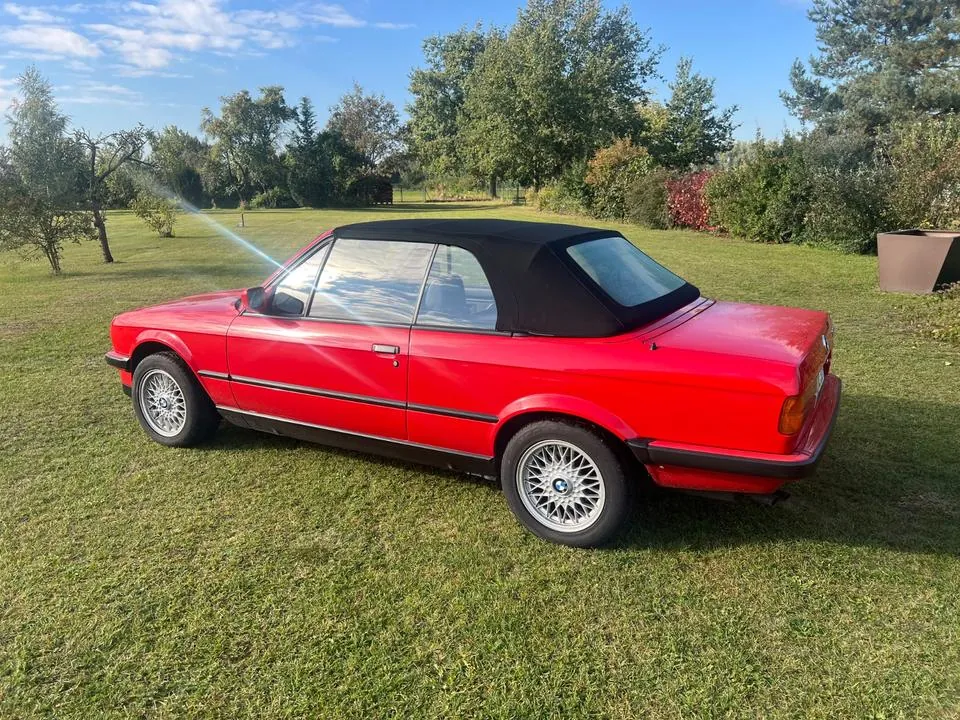 BMW E30