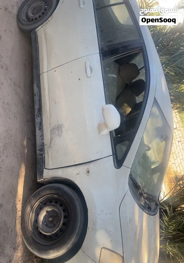Nissan Tiida 2007 photo 4