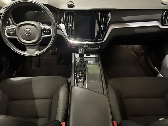 Volvo V60 2019 photo 5