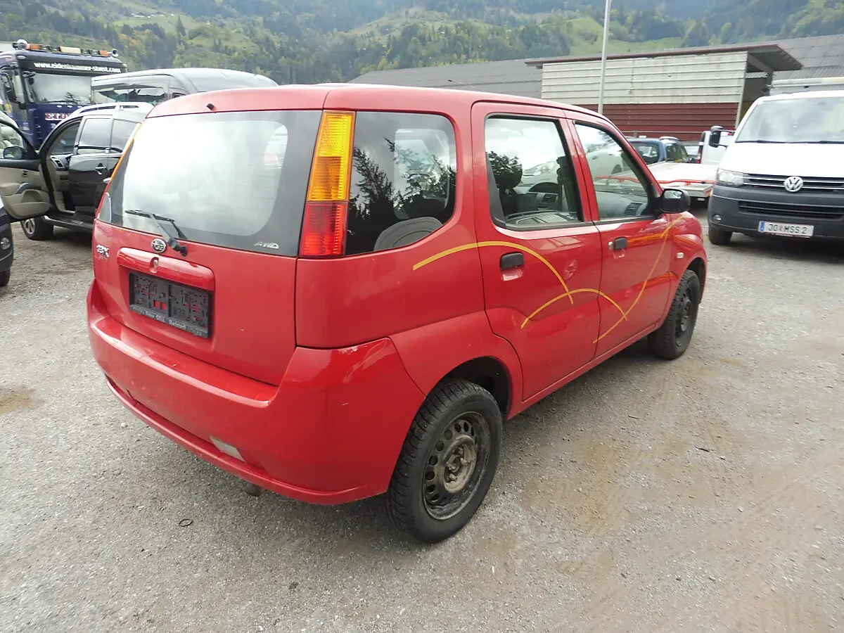 Subaru Justy 2003 photo 3
