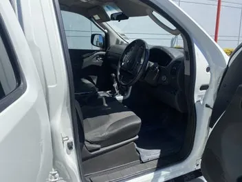 Nissan Navara 2013 photo 2