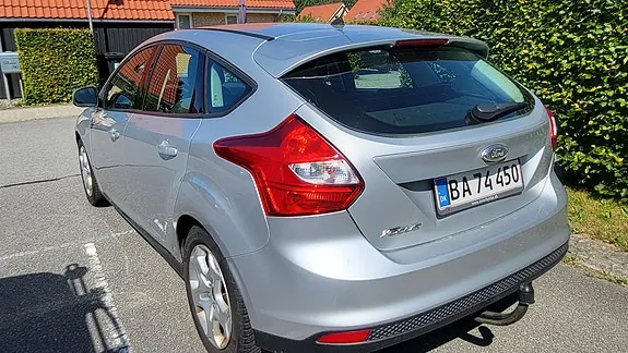Ford Focus 2011 photo 4