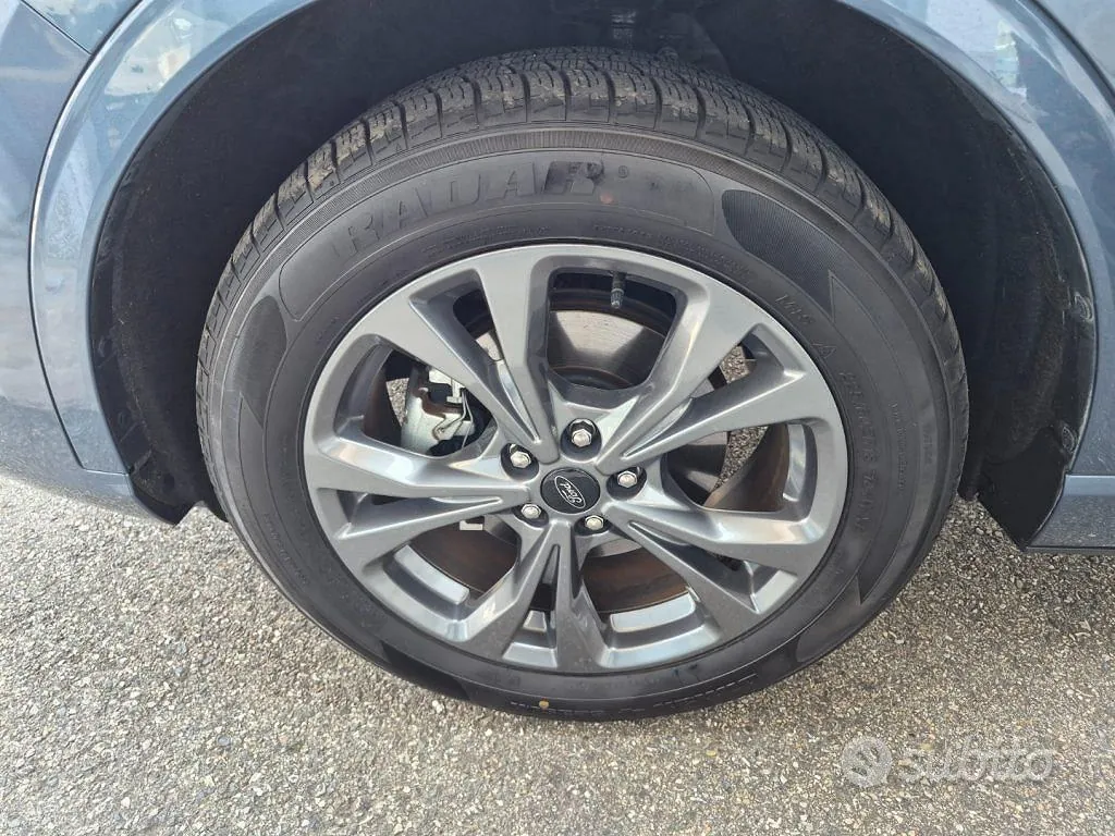 Ford Kuga 2023 photo 4